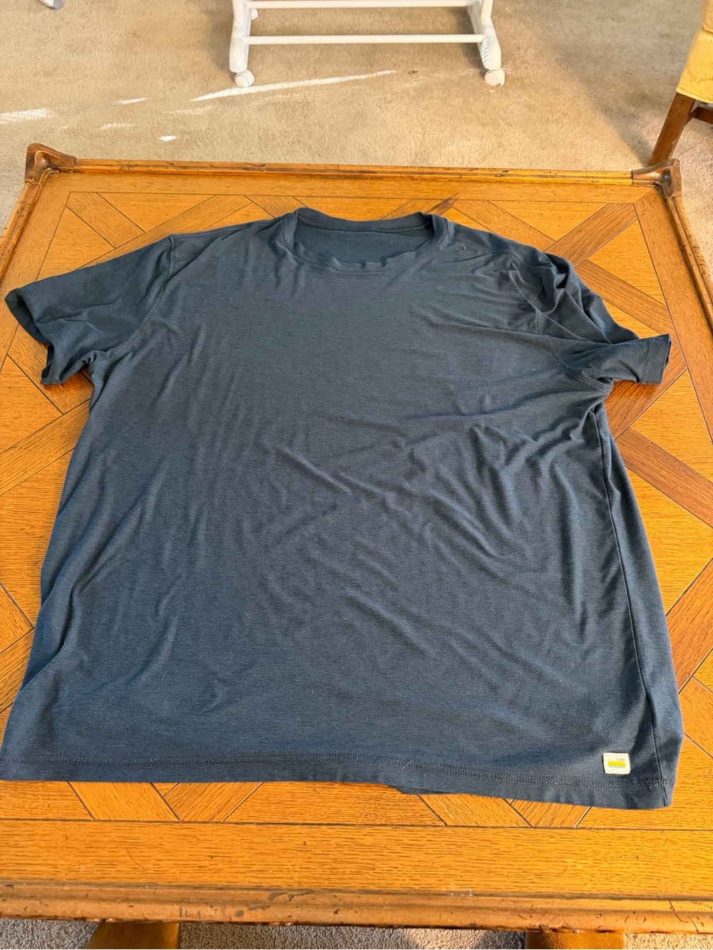 Vuori Men’s Performance T-Shirt Dark Navy Blue Short Sleeve XXL